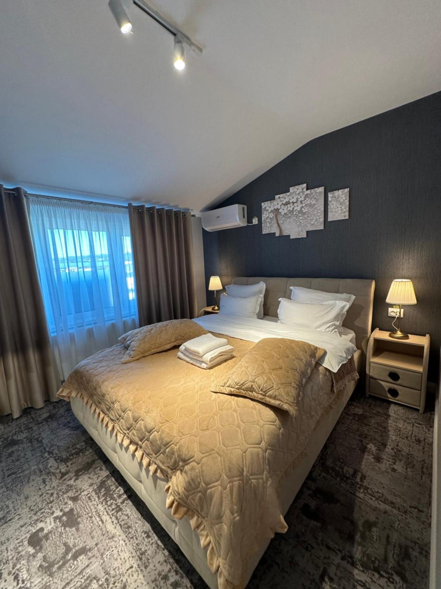 Complex Rediu 54 Luxury Apartaments Iasi Extérieur photo