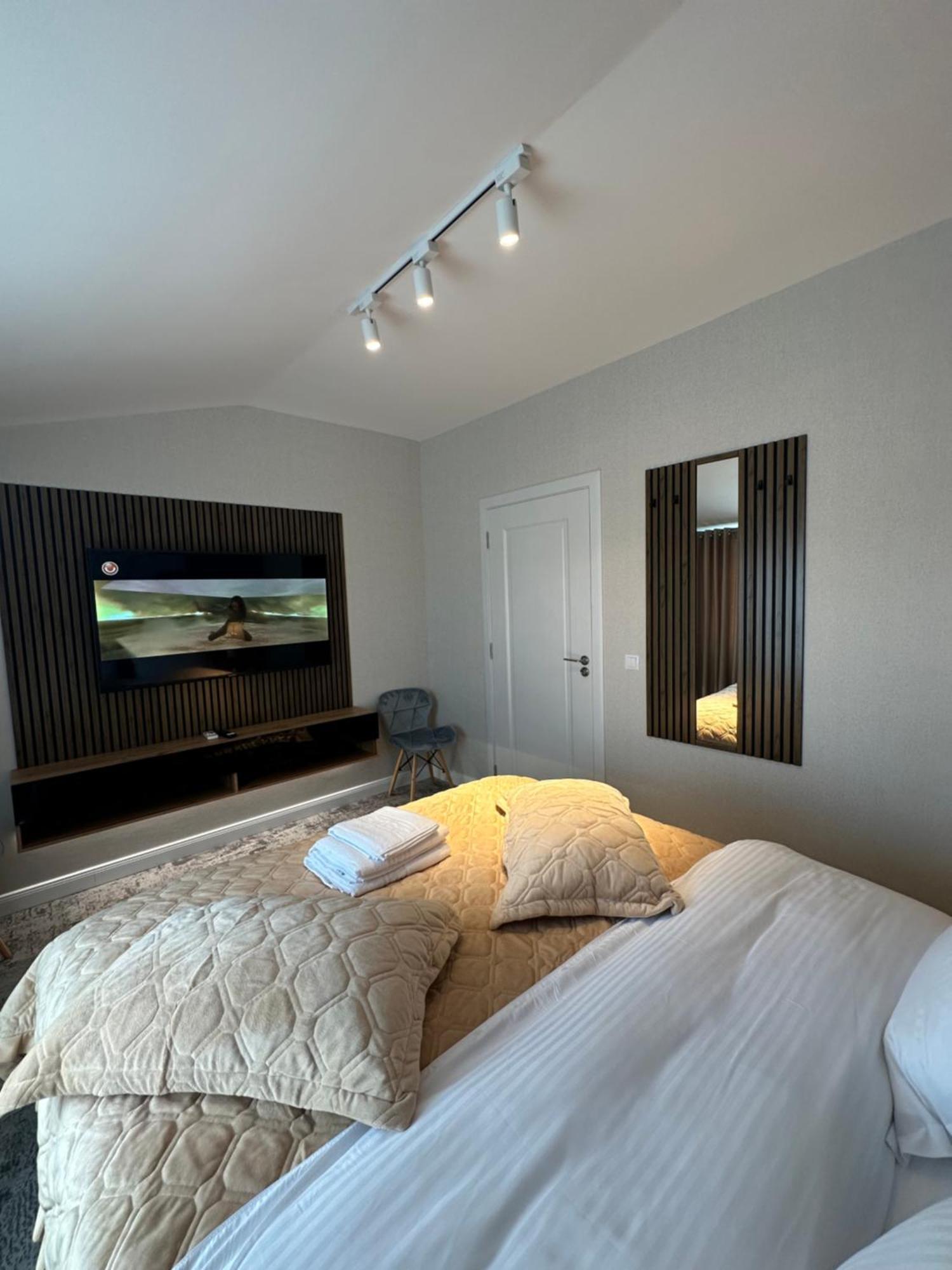 Complex Rediu 54 Luxury Apartaments Iasi Extérieur photo