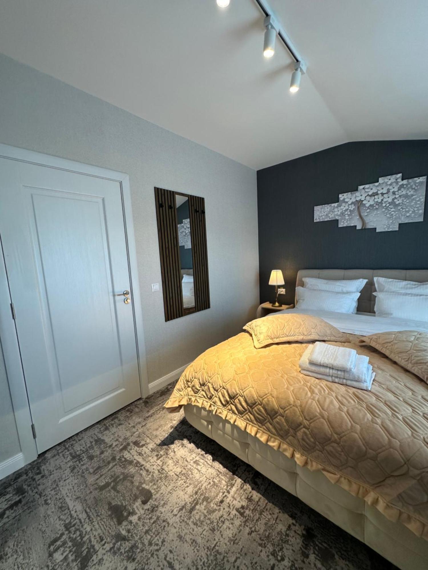 Complex Rediu 54 Luxury Apartaments Iasi Extérieur photo